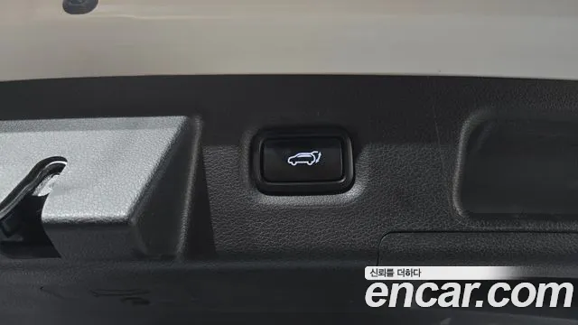 Hyundai Santafe 2021 — фото 20