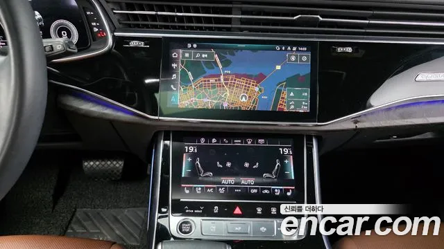 Audi Q7 2021 — фото 17