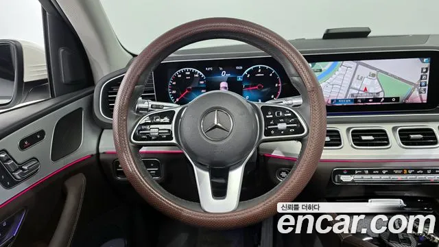 Mercedes-Benz GLE-Class 2020 — фото 13