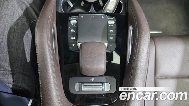 Mercedes-Benz GLE-Class 2020 — фото 17
