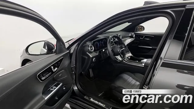 Mercedes-Benz C-Class 2022 — фото 10