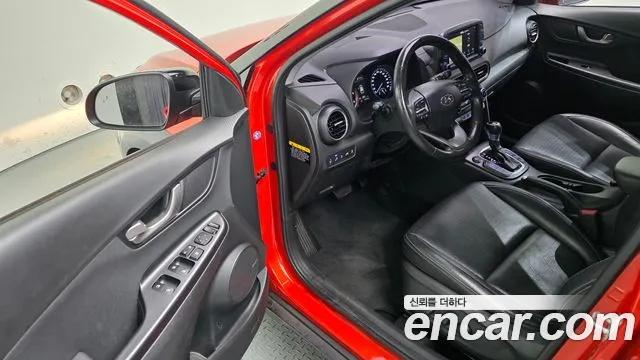 Hyundai Kona 2018 — фото 12