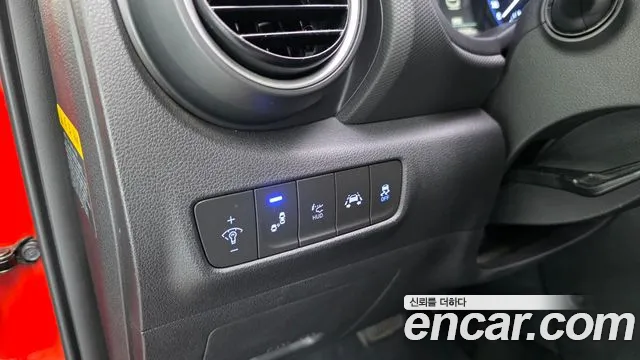Hyundai Kona 2018 — фото 13