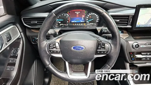 Ford Explorer 2020 — фото 12