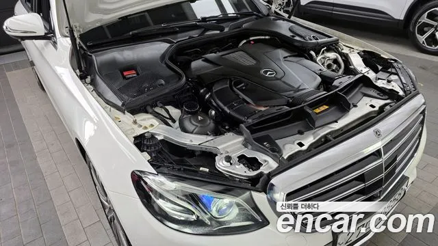 Mercedes-Benz E-Class 2019 — фото 6