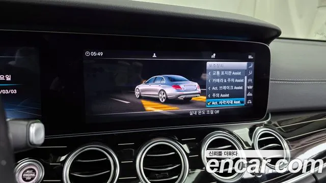 Mercedes-Benz E-Class 2019 — фото 16
