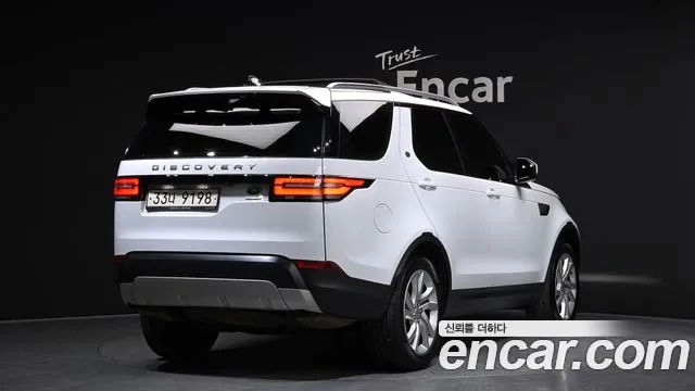 Land Rover Discovery 2017 — фото 2