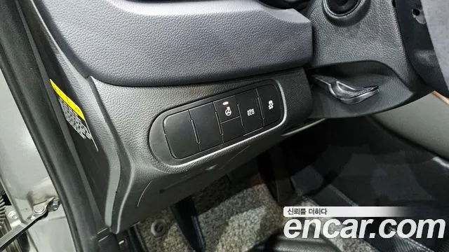 Kia Carens 2018 — фото 19