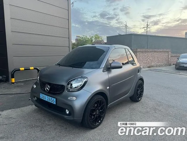 Smart Fortwo 2018 — фото 2