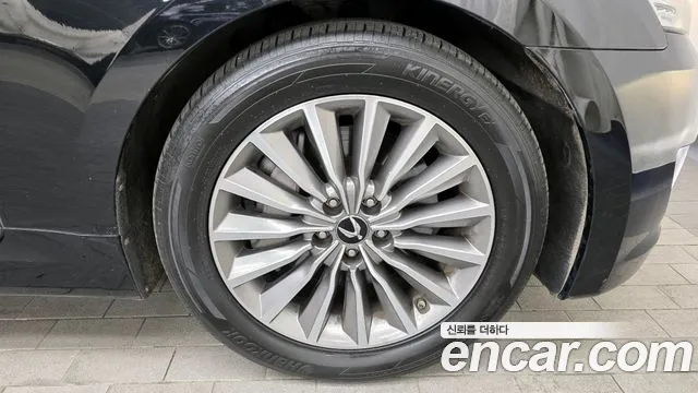 Hyundai Equus 2015 — фото 5