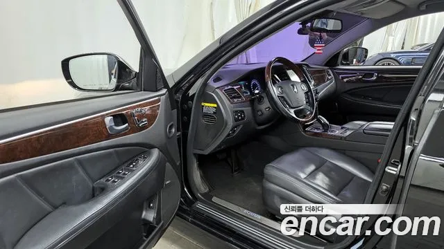 Hyundai Equus 2015 — фото 10
