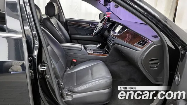 Hyundai Equus 2015 — фото 11