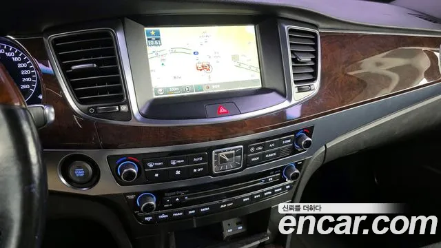 Hyundai Equus 2015 — фото 14