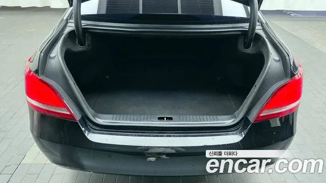 Hyundai Equus 2015 — фото 20