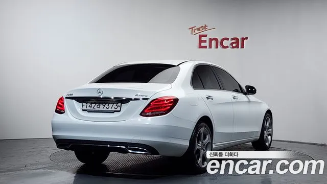 Mercedes-Benz C-Class 2018 — фото 2