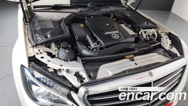 Mercedes-Benz C-Class 2018 — фото 6
