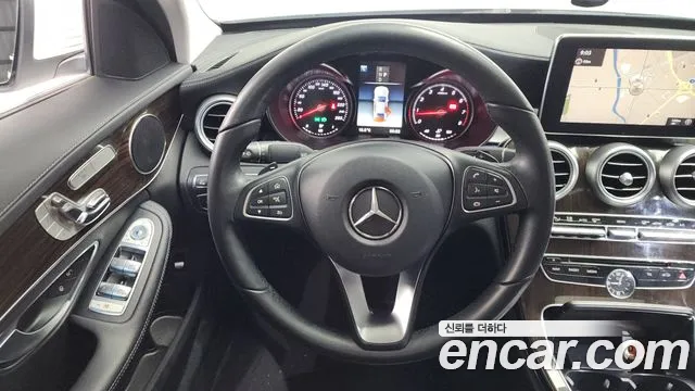 Mercedes-Benz C-Class 2018 — фото 13