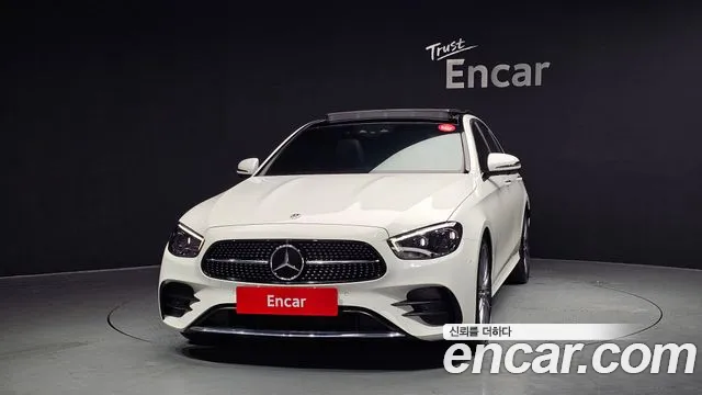 Mercedes-Benz E-Class 2022 — фото 3