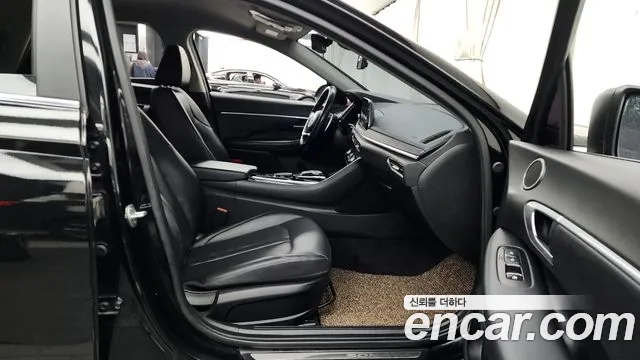 Hyundai Sonata 2020 — фото 11