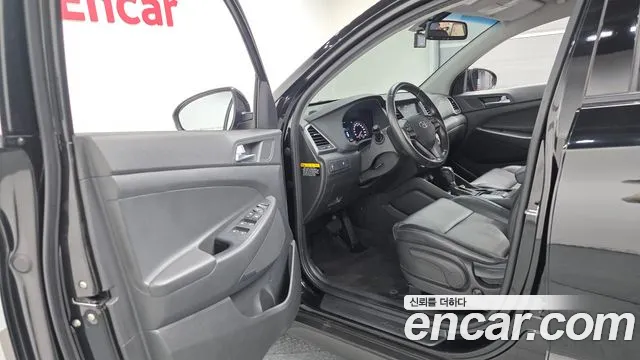 Hyundai Tucson 2017 — фото 10