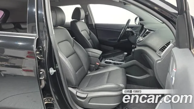 Hyundai Tucson 2017 — фото 11