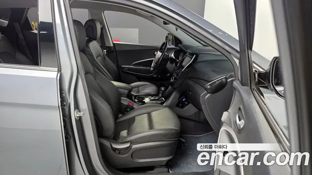Hyundai Santafe 2018 — фото 11