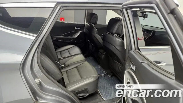 Hyundai Santafe 2018 — фото 12