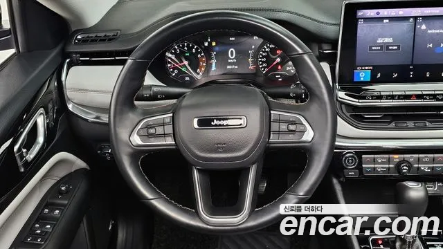 Jeep Compass 2022 — фото 13