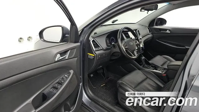 Hyundai Tucson 2016 — фото 9