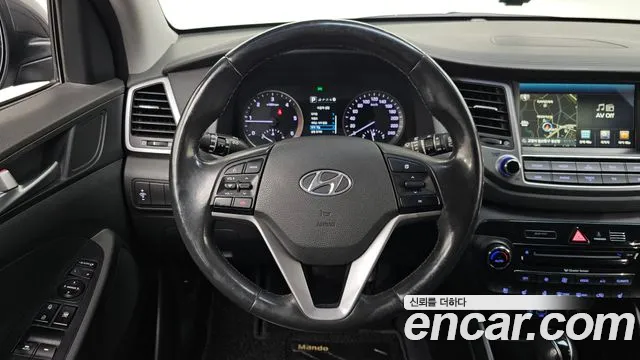 Hyundai Tucson 2016 — фото 12