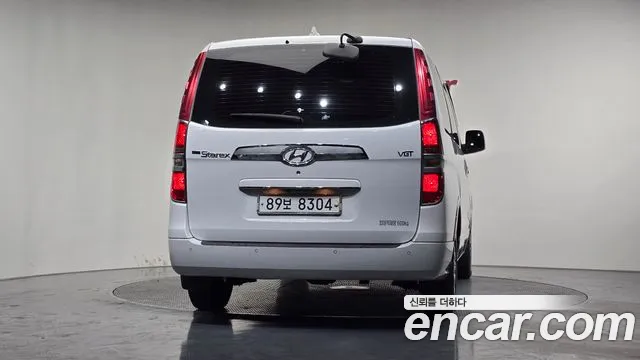 Hyundai Starex 2017 — фото 4