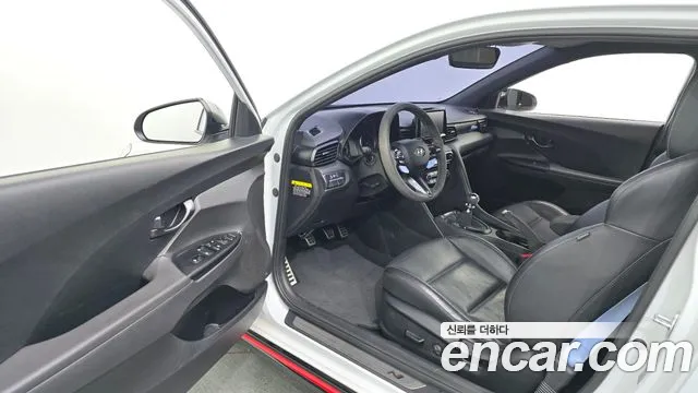 Hyundai Veloster 2019 — фото 10