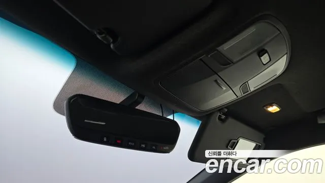 Hyundai Veloster 2019 — фото 18