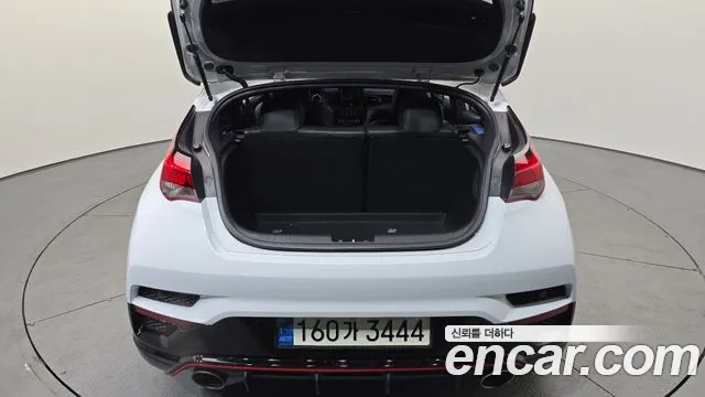 Hyundai Veloster 2019 — фото 20