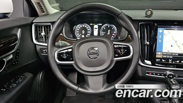 Volvo S90 2017 — фото 13