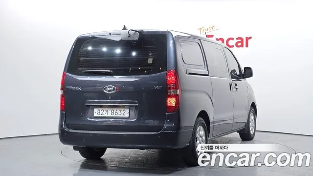Hyundai Starex 2015 — фото 2