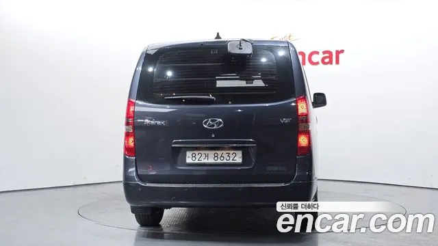 Hyundai Starex 2015 — фото 4