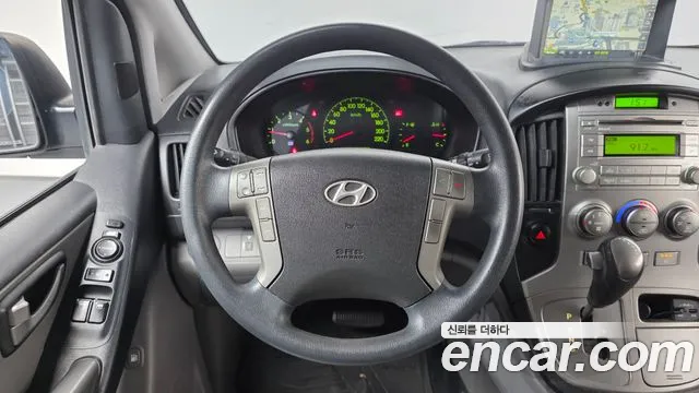 Hyundai Starex 2015 — фото 13