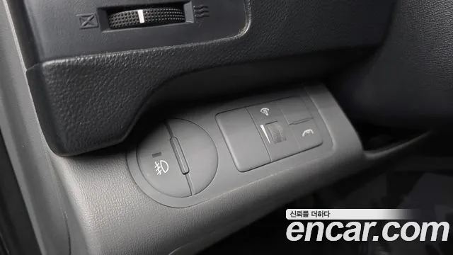 Hyundai Starex 2015 — фото 16