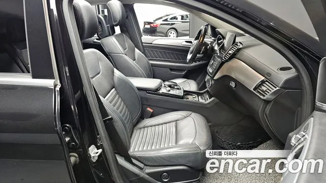 Mercedes-Benz GLE-Class 2017 — фото 10