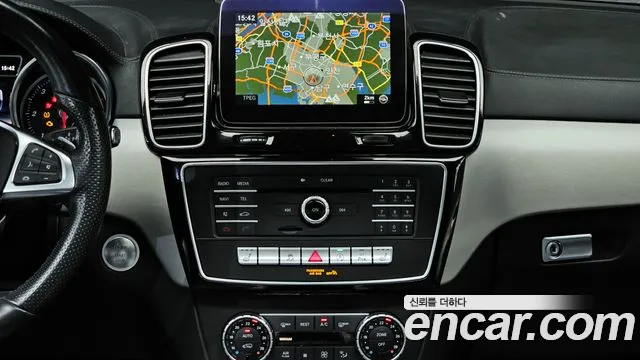 Mercedes-Benz GLE-Class 2017 — фото 14