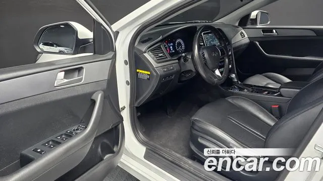 Hyundai Sonata 2019 — фото 11