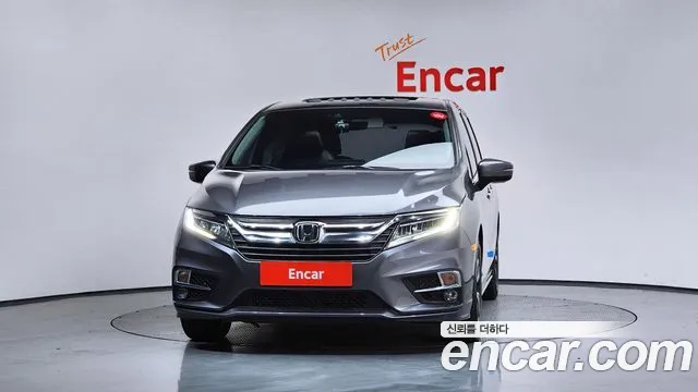 Honda Odyssey 2018 — фото 3