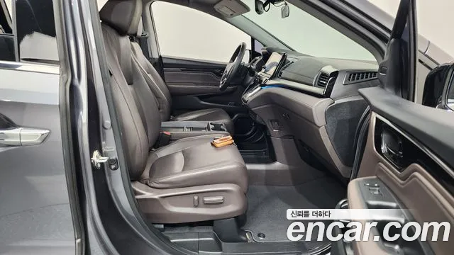 Honda Odyssey 2018 — фото 11