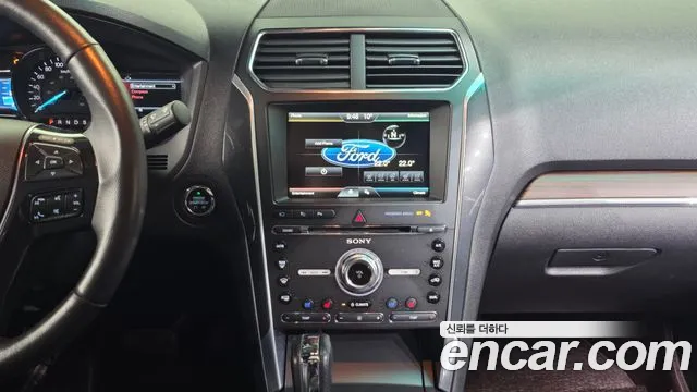 Ford Explorer 2016 — фото 14