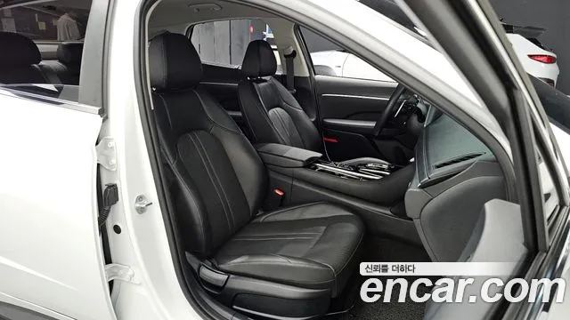 Hyundai Sonata 2020 — фото 10