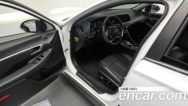 Hyundai Sonata 2020 — фото 11