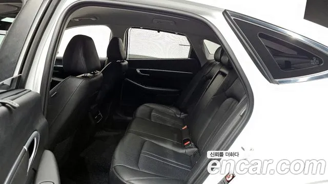 Hyundai Sonata 2020 — фото 12