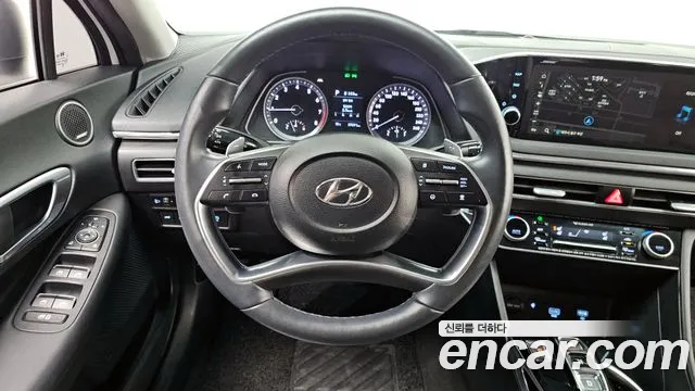 Hyundai Sonata 2020 — фото 13