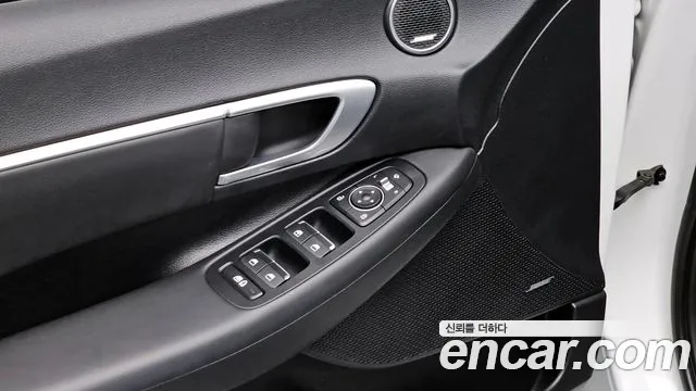 Hyundai Sonata 2020 — фото 18